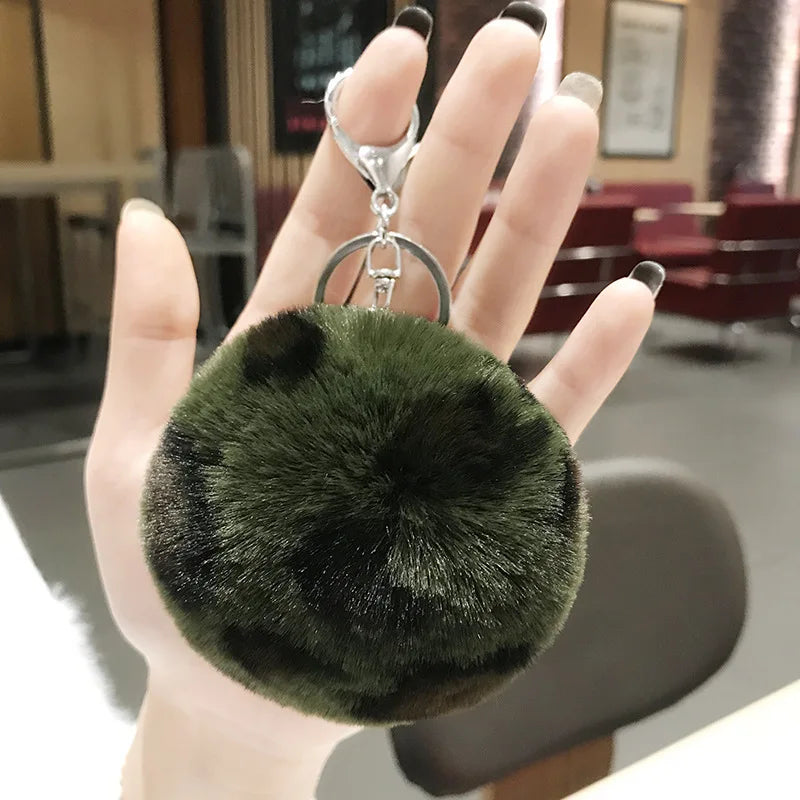 Kawaii Leopard Love Heart Keychain šš | Plush Fur Ball Pendant for Bags & Car Keys | Cute Gift Idea šāØ
