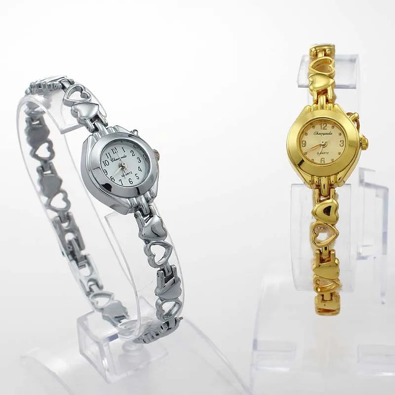 β¨ Kawaii Retro Quartz Bracelet Watch πΈ Vintage Roman Style for Women π High-Quality Silver Timepiece β°