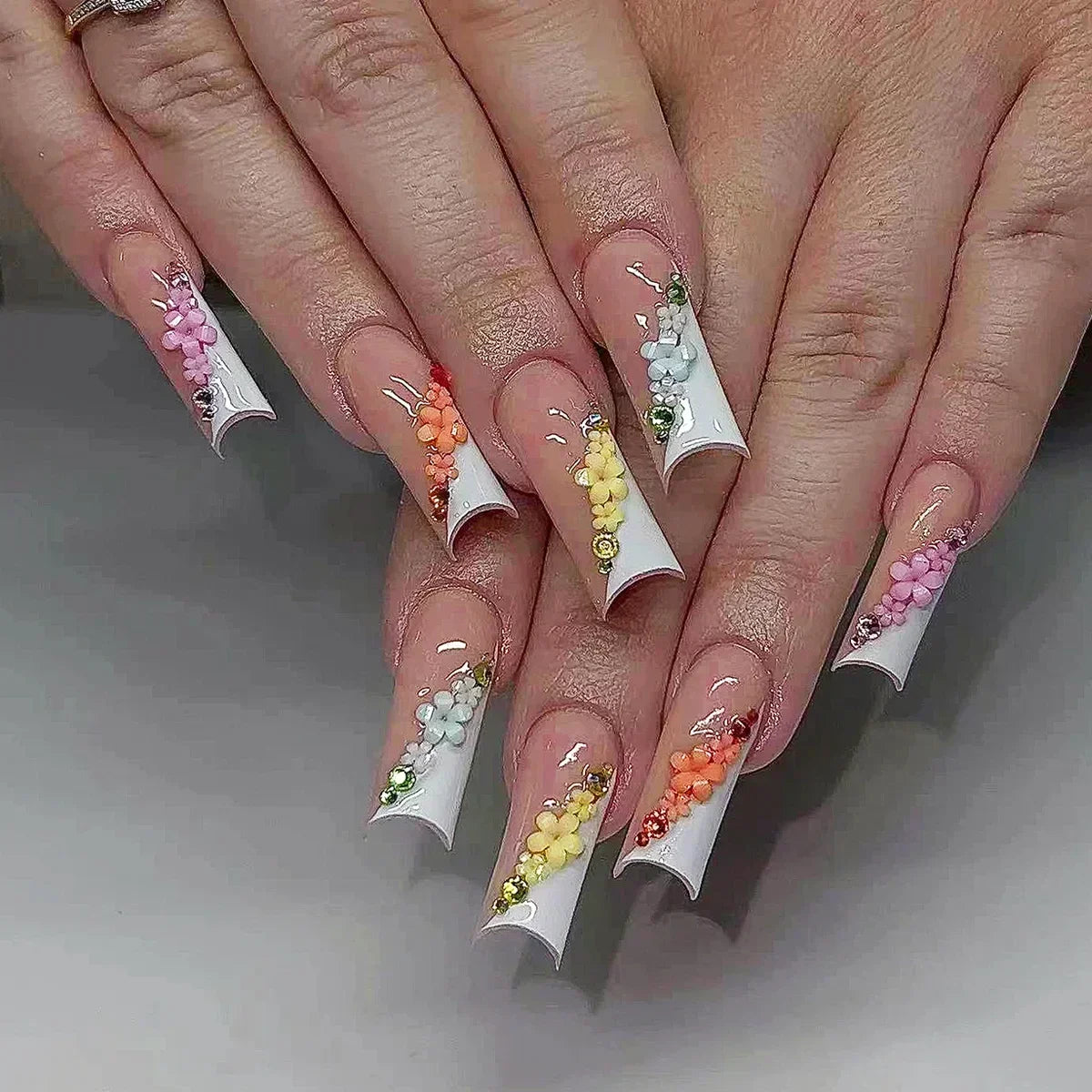 Kawaii Love Pattern Coffin Nails πβ¨ | 24Pcs Brown French Full Cover Press-On Tips π
π