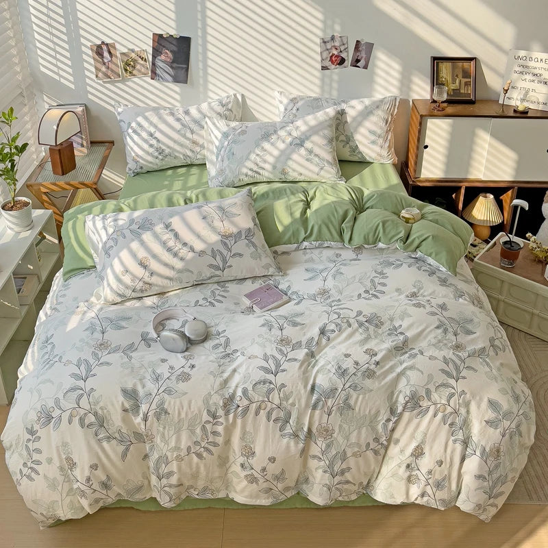 Kawaii Bear & Strawberry Duvet Cover Set ππ§Έβ¨ - Perfect for Kids' Rooms!