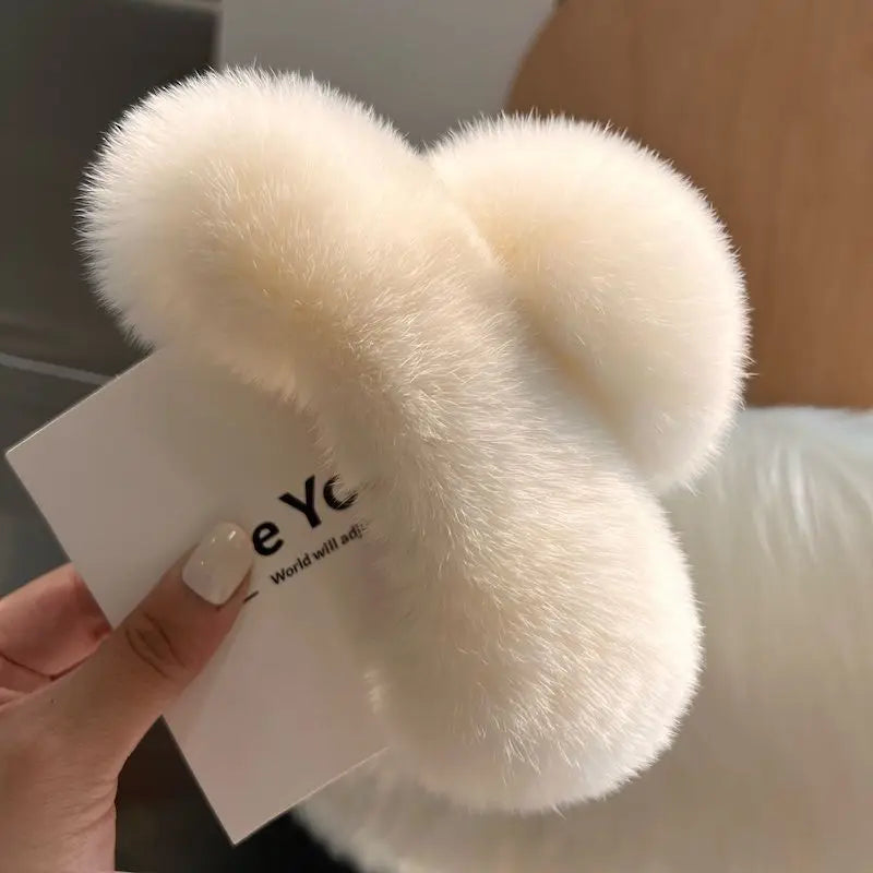 Kawaii Plush Rex Rabbit Fur Hair Claw π°β¨ - Adorable Elegant Hair Accessory for Women!