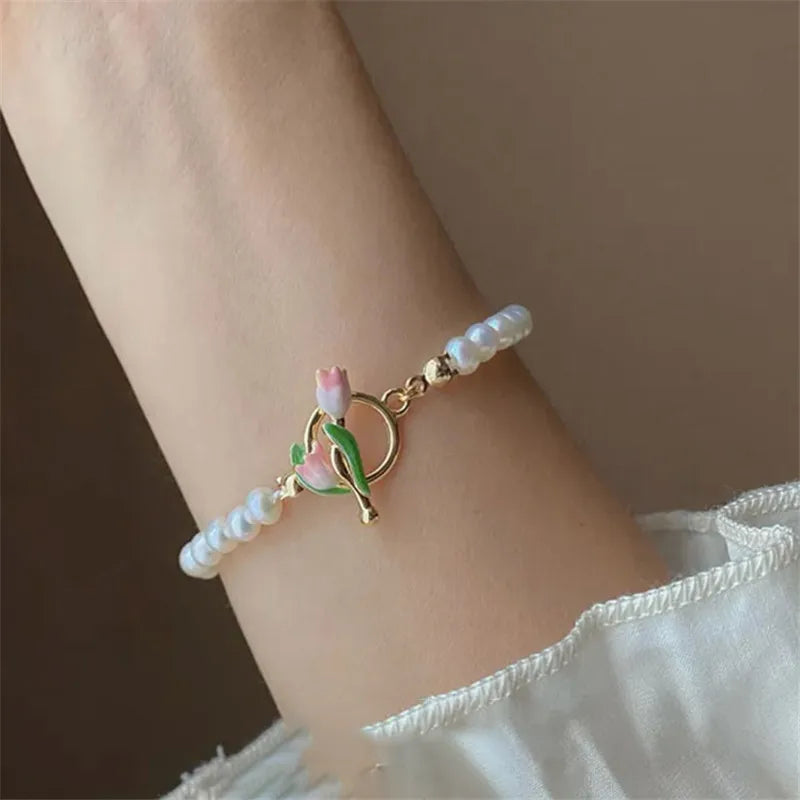 Sweet Vintage Pearl Lily Tulip Flower Bracelet for Women Fashion Korean Cute Tassel Peach Pendant Bracelets Aesthetic Jewelry