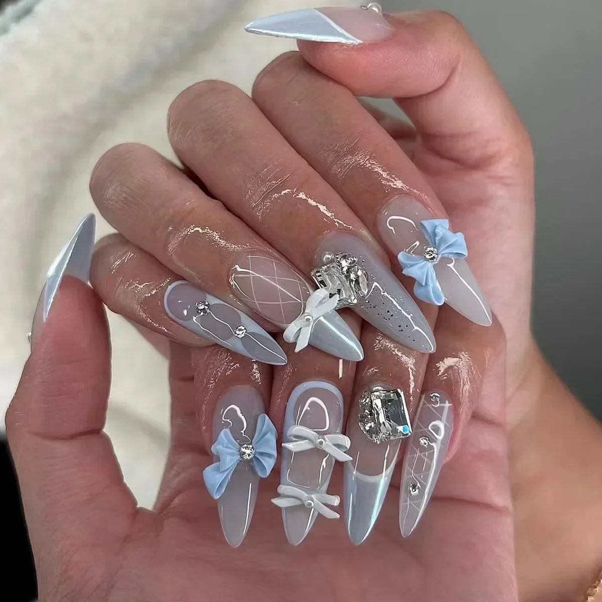 Kawaii 24Pcs Almond Press-On Nails - Cute Designs & Stylish Fake Nail Art! 💅🌟