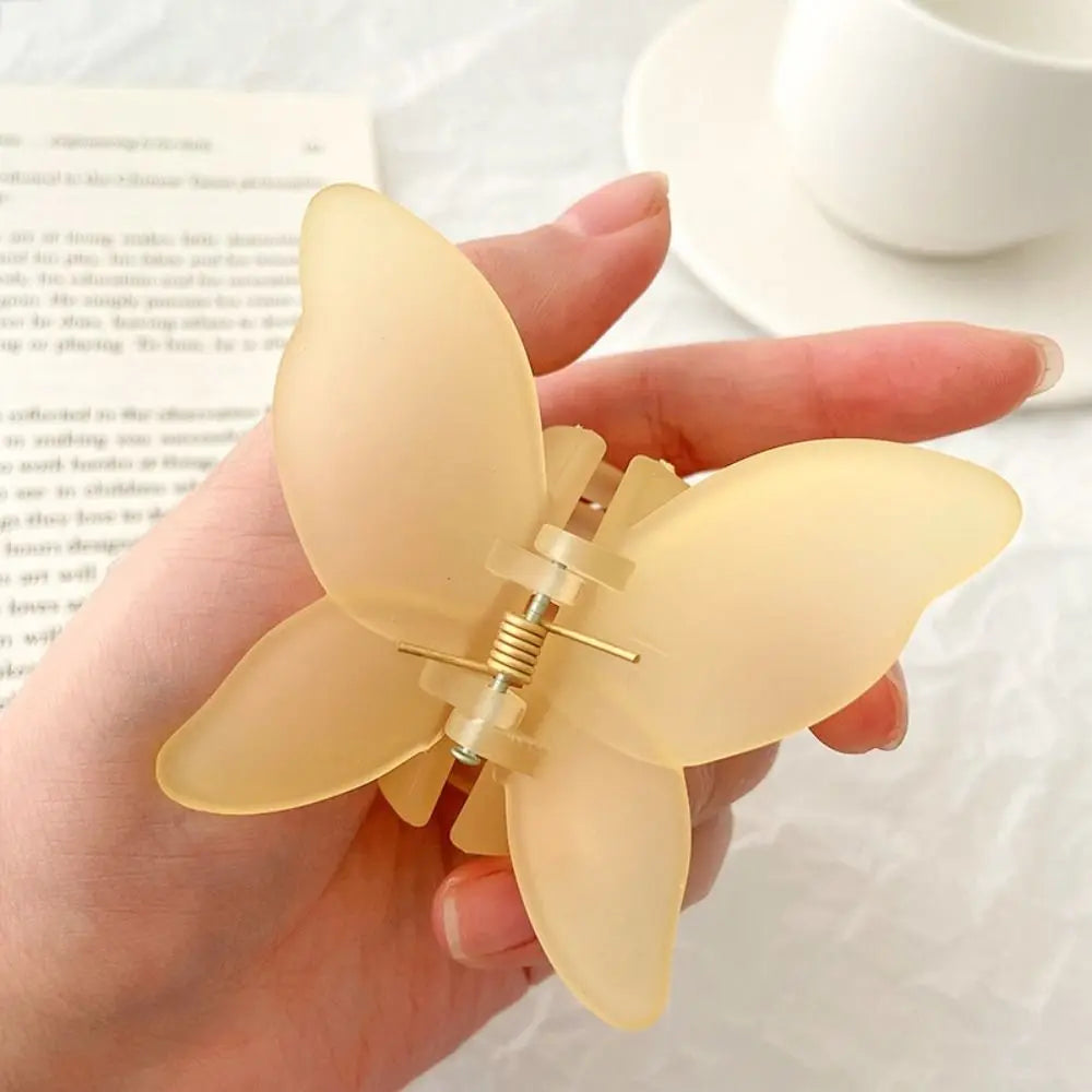 Kawaii Butterfly Acrylic Hair Claw Clip 🦋✨ | Colorful Matte Gradient Hairpin for Sweet Styles 🌈💖