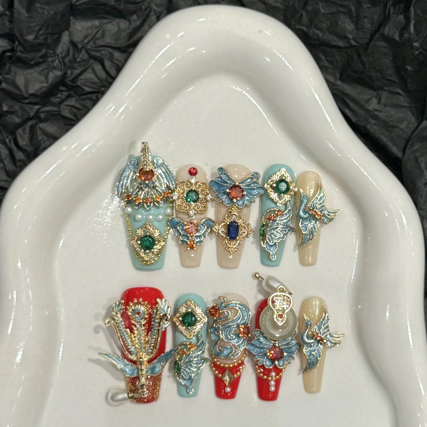 Kawaii Dragon & Phoenix Nail Art Set 🐉✨ | 10pcs Colorful Press-On Nails with Diamond & Gold Chain Decor 💖💅