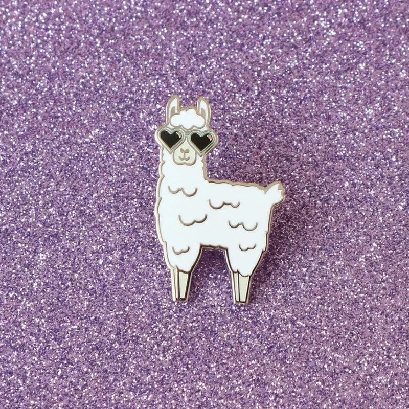 Kawaii Llama Love Enamel Pin πβ¨ - Perfect Gift for Animal Lovers! π¦π
