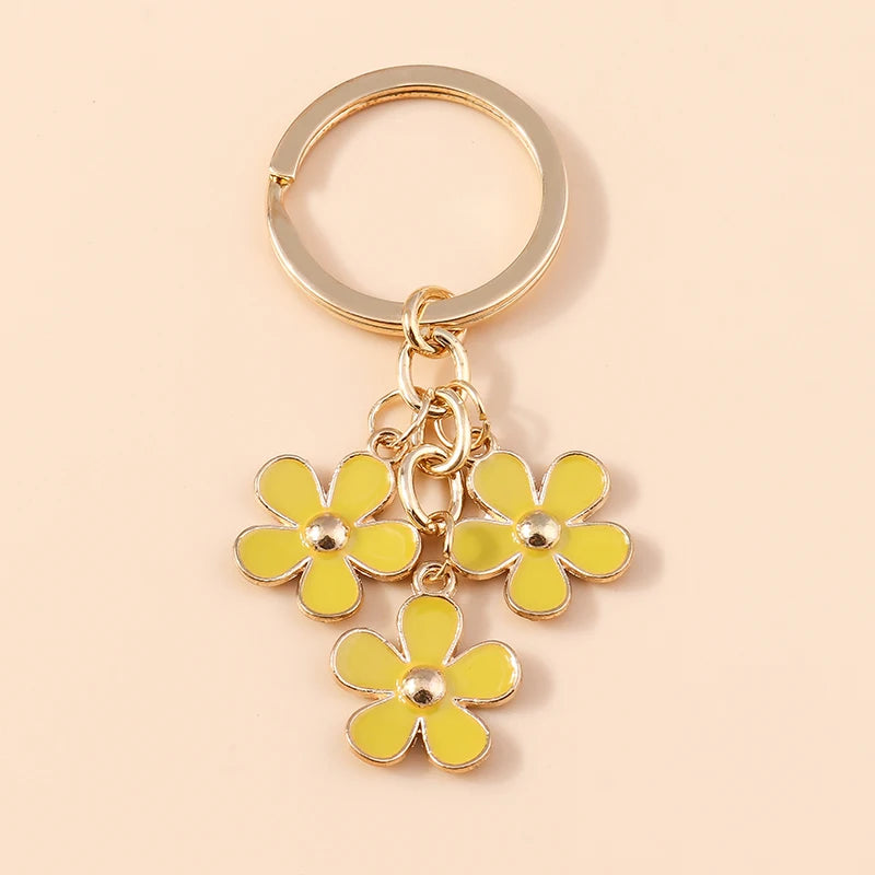 Kawaii Handmade Frog Keychain πΈβ¨ | Cute Cartoon Knitted Animal Charms for Bags & Keys | Perfect Gift for All Ages π