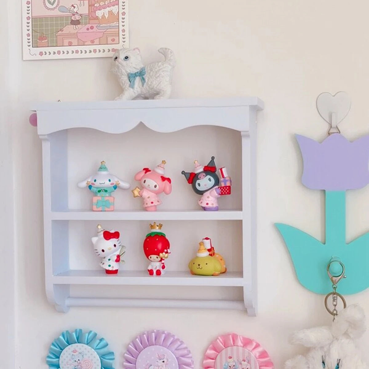Kawaii Heart-Shaped Pink Wall Shelves πβ¨ - Adorable Wooden Cosmetic Rack for a Dreamy Bedroom!