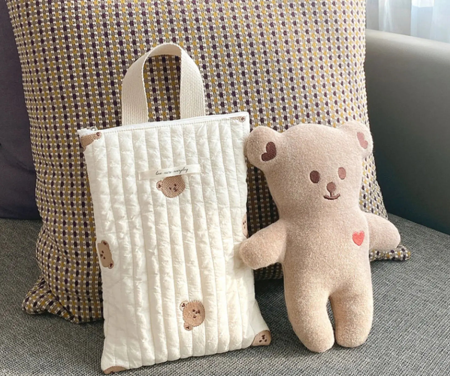 Kawaii Bear Embroidered Baby Diaper Bag π»π | Stylish Quilted Mummy Messenger Bag for Newborn Care & Stroller Storage πβ¨
