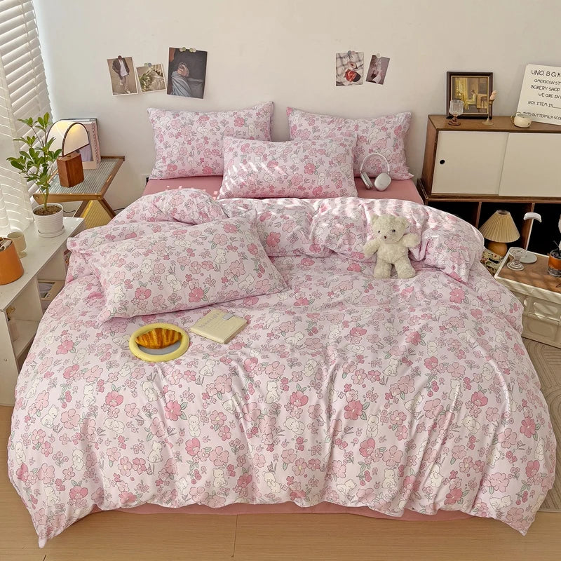 Kawaii Bear & Strawberry Duvet Cover Set ππ§Έβ¨ - Perfect for Kids' Rooms!