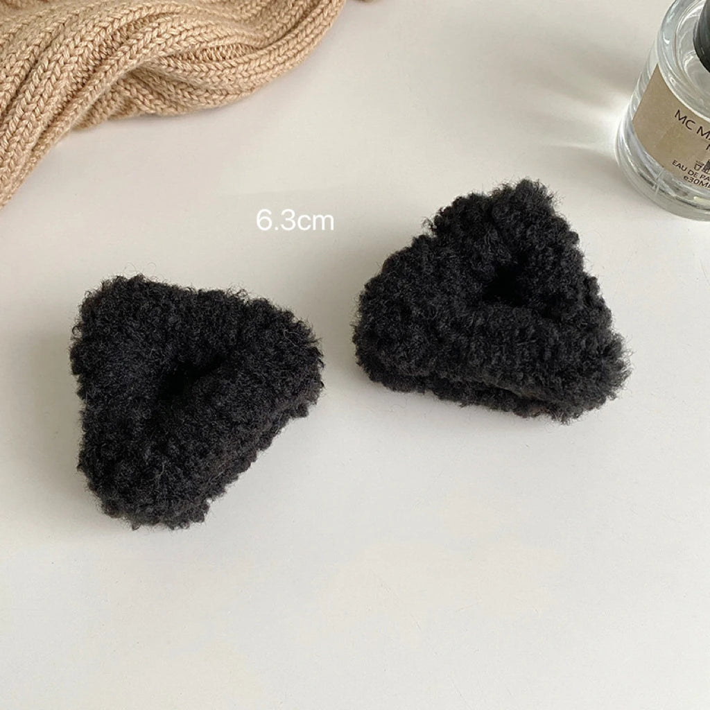 Kawaii Fluffy Cat Ear Hair Clips πΎβ¨ | Adorable Lamb Cashmere Accessory for Winter π | Cute Headwear for Girls & Women π