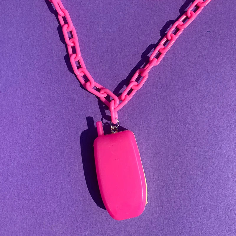 ๐ Cute Pink Mini Phone Pendant Necklace ๐ธ Trendy Y2K Harajuku Jewelry for Women โจ 2000s Vibes!