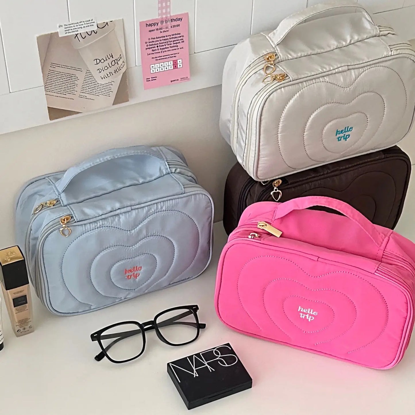 Kawaii Heart Tote Bag π | Spacious Makeup Organizer for Daily Essentials β¨ | Adorable Travel Toiletry Case πΈ