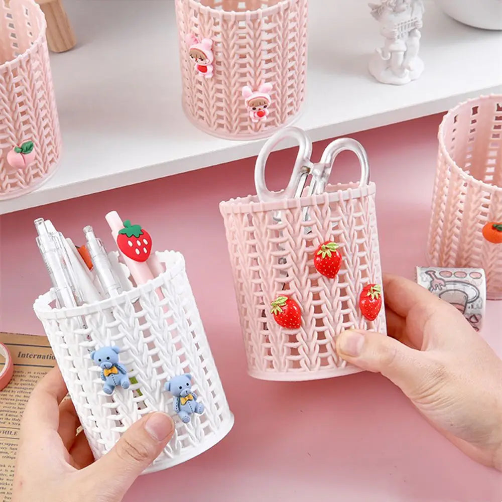 Kawaii Cartoon Vine Pen Holder πΏβ¨ Cute Makeup Brush & Stationery Organizer for Students π¨ποΈ