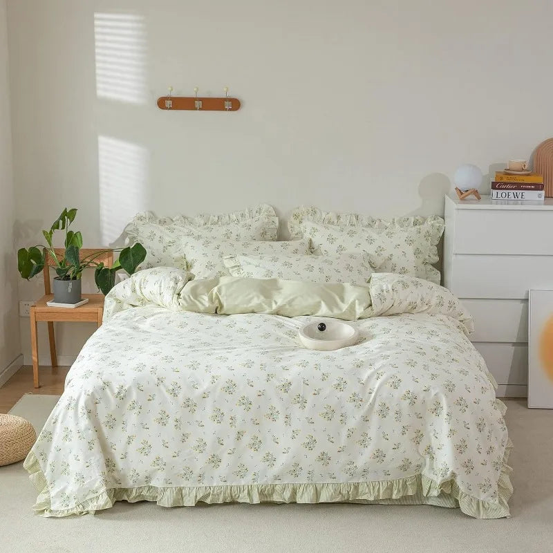 Kawaii Strawberry Dreams Duvet Cover Set - Adorable 3-Piece Cotton Bedding for Cozy Comfort ๐โจ