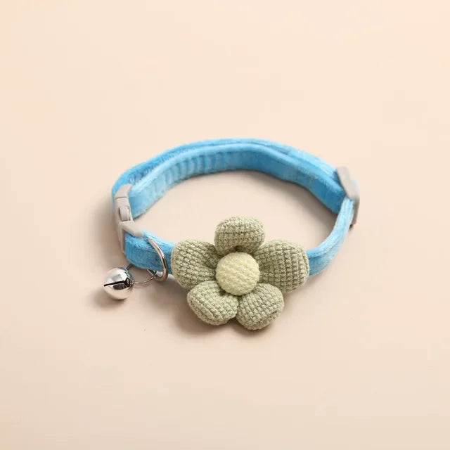 โจ Floral Feline Fun! ๐ธ Adjustable Cat Collar with Bell & Cute Flower Design ๐พ Ideal for Small Pets