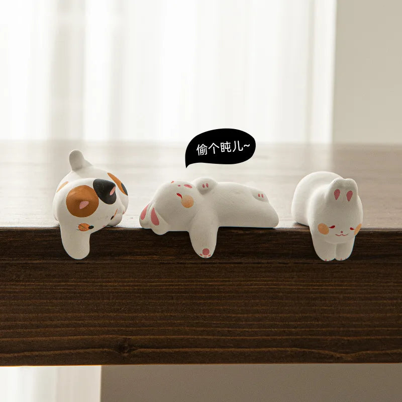 Kawaii Desktop Delight: Adorable Cat, Rabbit & Frog Ornaments for Good Luck 🌟🐾✨
