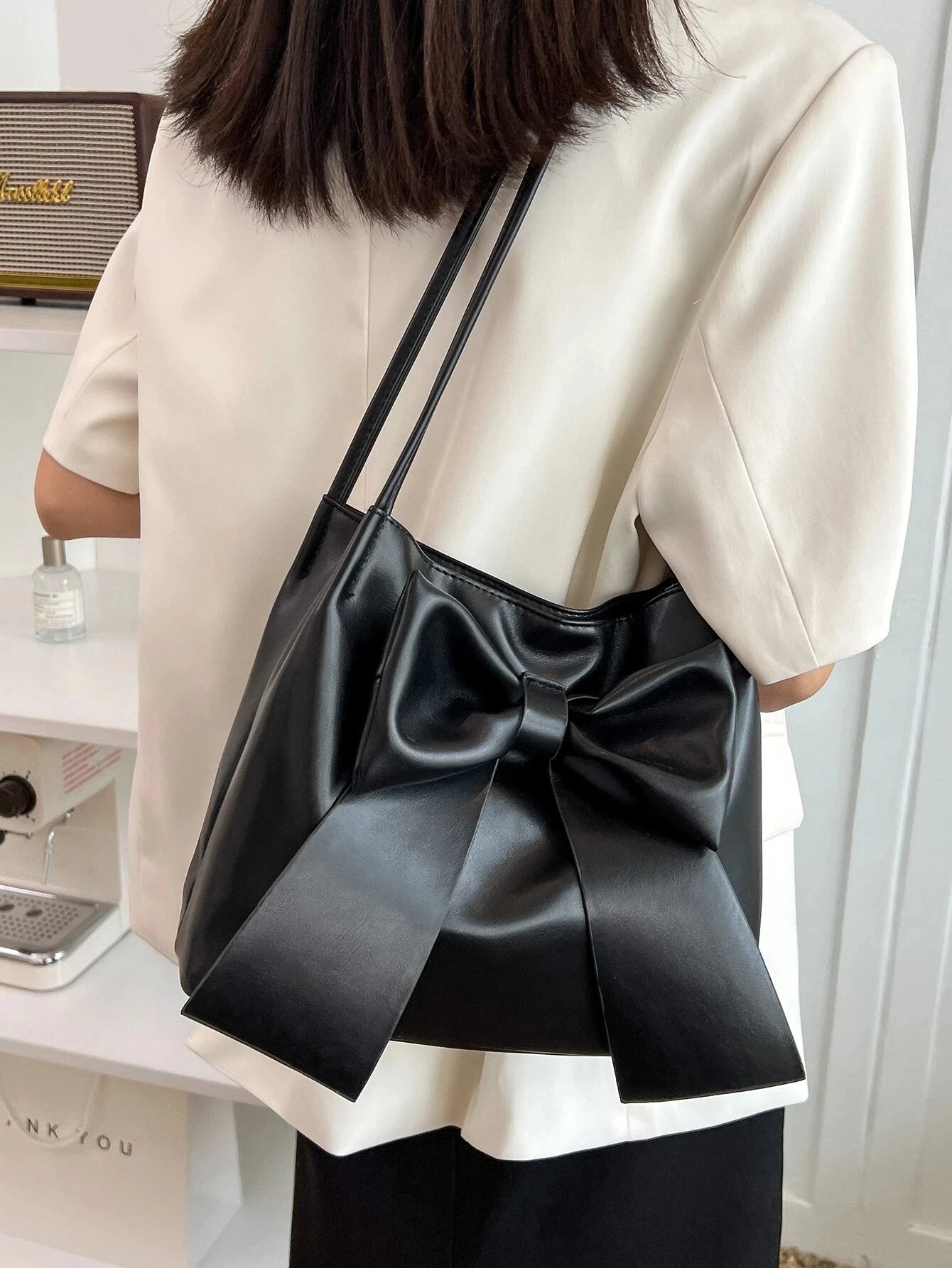 Bow-tiful Bucket Bag πβ¨ Stylish & Spacious Shoulder Tote for Everyday Adventures!