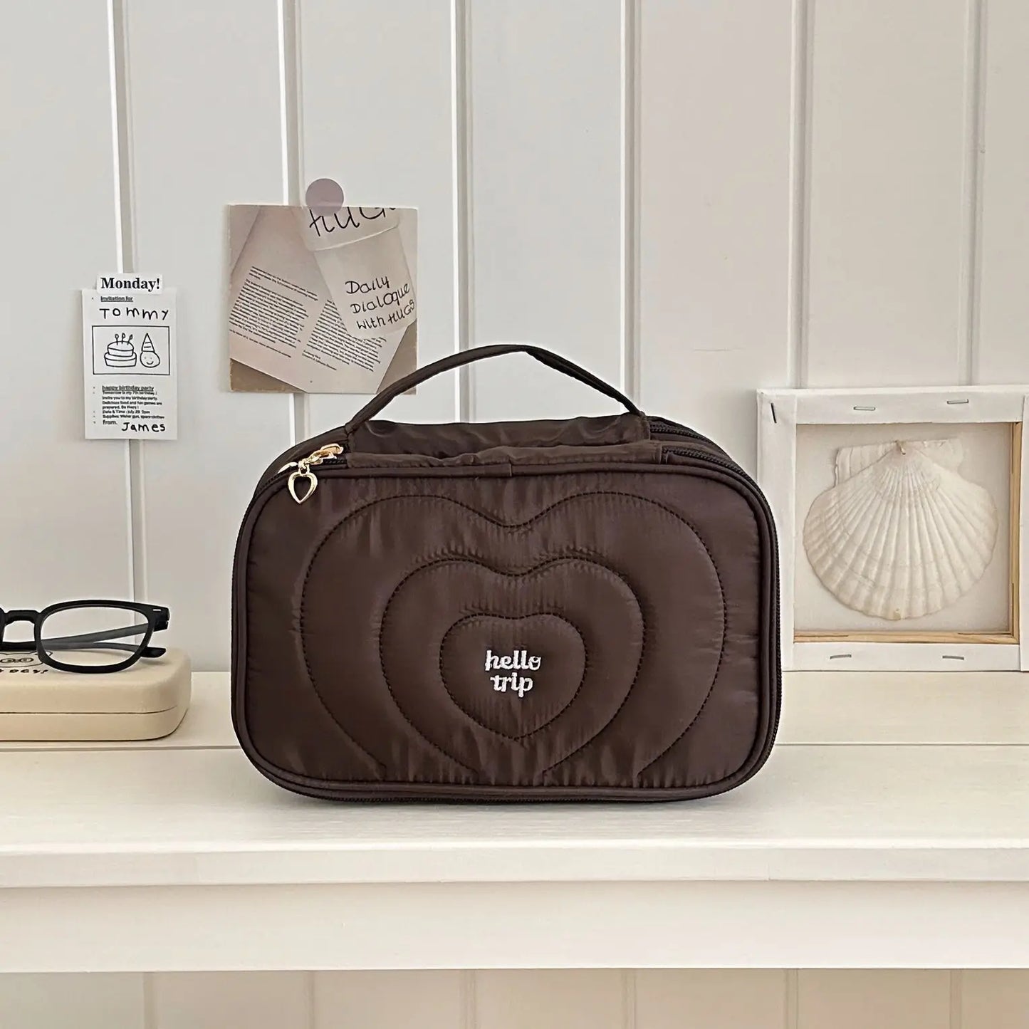 Kawaii Heart Tote Bag π | Spacious Makeup Organizer for Daily Essentials β¨ | Adorable Travel Toiletry Case πΈ
