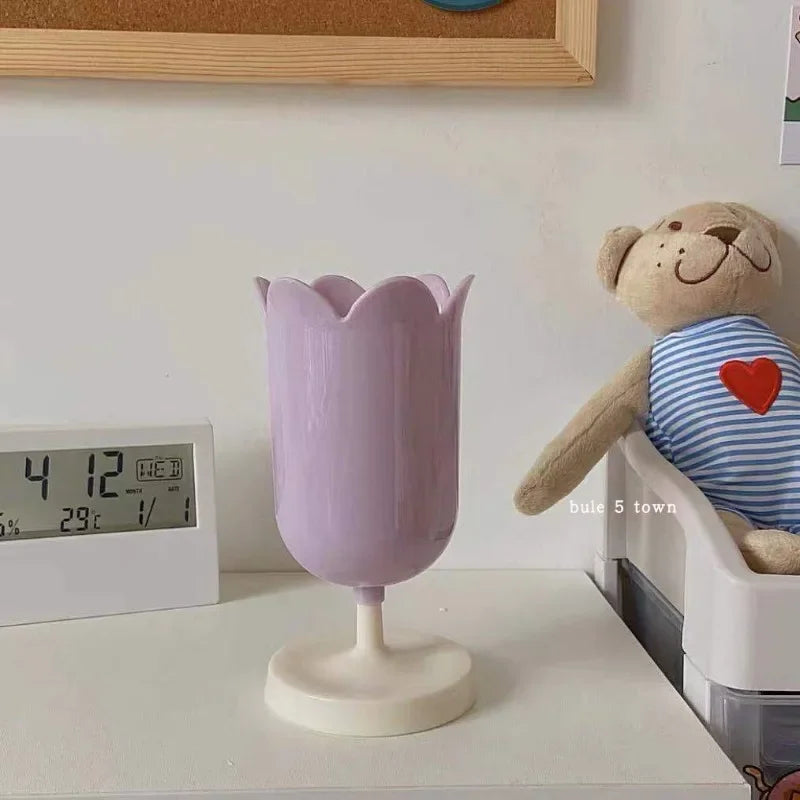 Kawaii Tulip Flower Pen Holder π·β¨ Cute Cartoon Storage for Students & Office βοΈπ