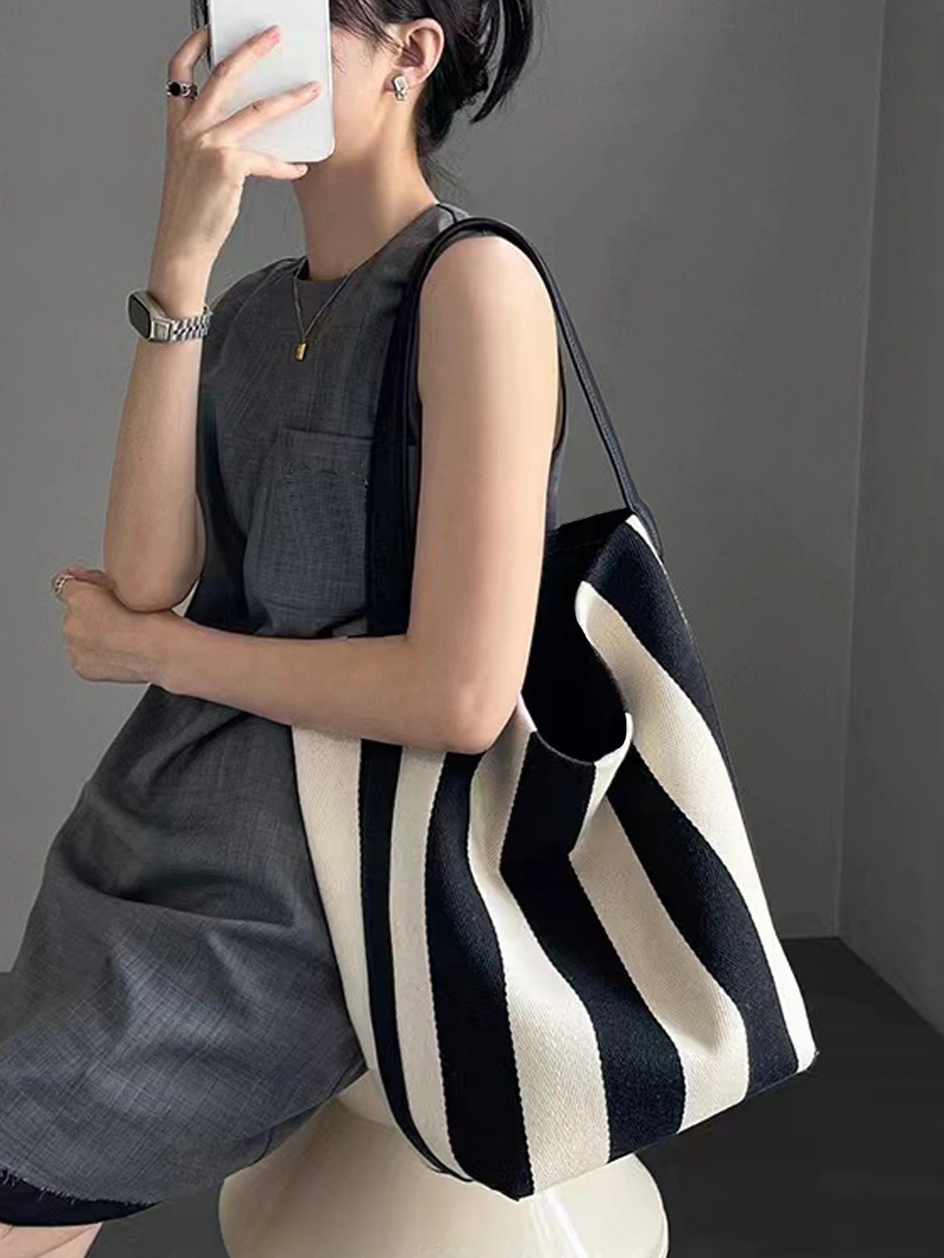 Kawaii Striped Canvas Bucket Bag πβ¨ - Large Capacity Commuting Tote for Trendy Women ππ