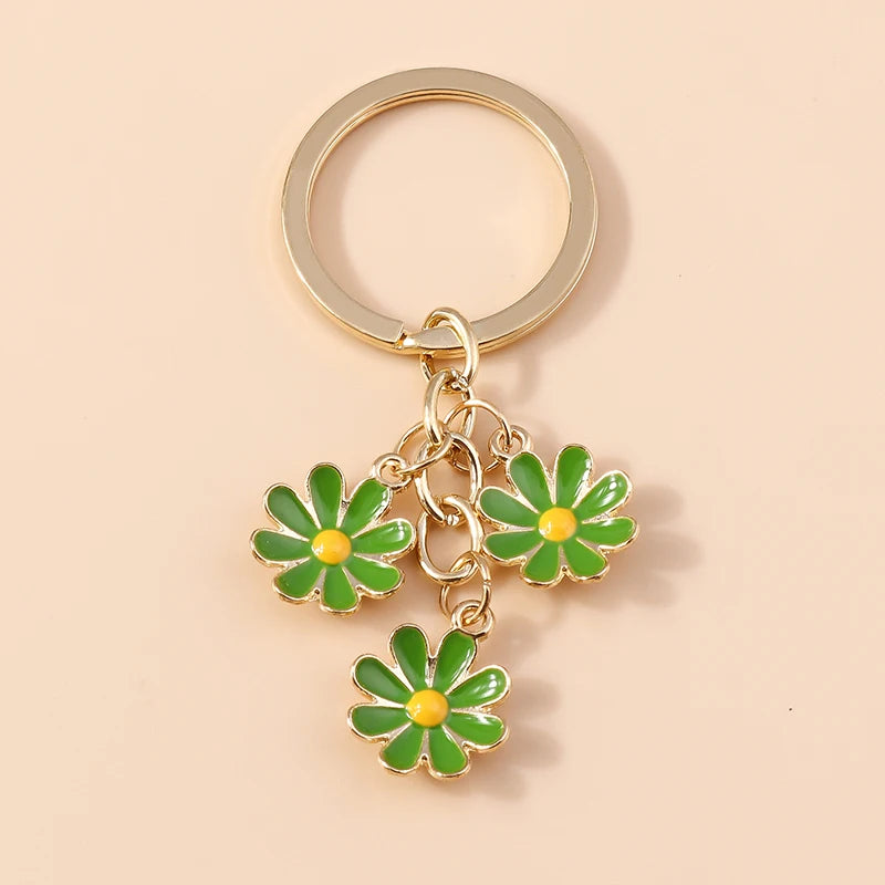 Kawaii Handmade Frog Keychain πΈβ¨ | Cute Cartoon Knitted Animal Charms for Bags & Keys | Perfect Gift for All Ages π