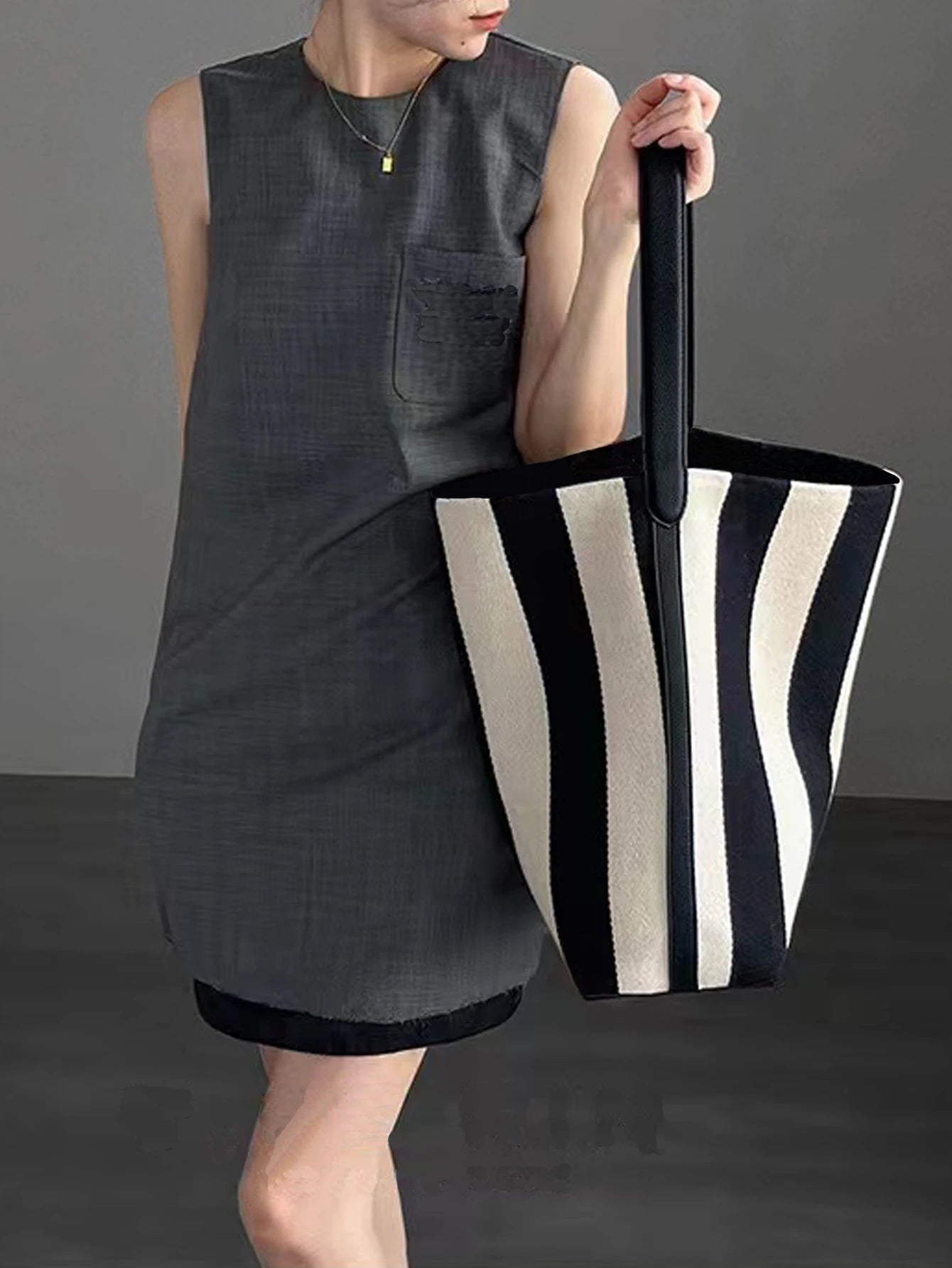 Kawaii Striped Canvas Bucket Bag πβ¨ - Large Capacity Commuting Tote for Trendy Women ππ