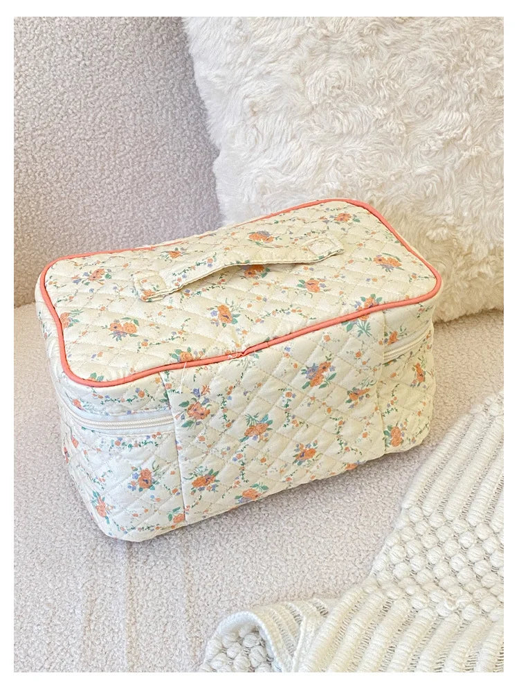 Kawaii Floral Makeup Bag πΈβ¨ | Large Capacity Cosmetic Clutch for Travel & Toiletries ππ