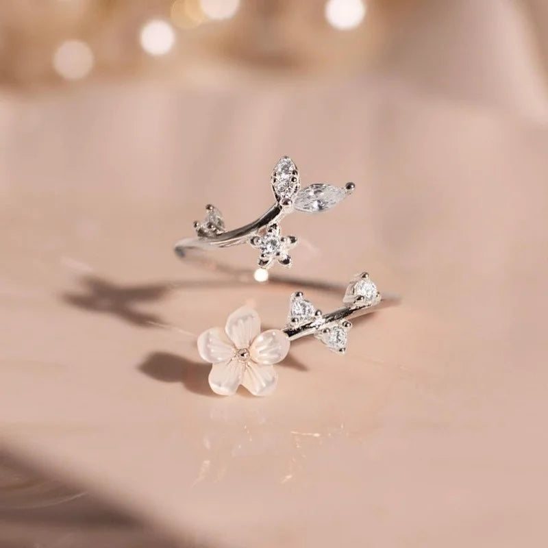 Sparkling Zirconia Flower Ring Open End For Women Jewelry Gift ✨🌸