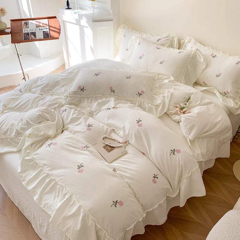 Kawaii Rose Lace Duvet Cover Set πΈπ (3pcs: 1 Duvet + 2 Pillowcases) - Princess Style Bedding for Cozy Dreams!β¨