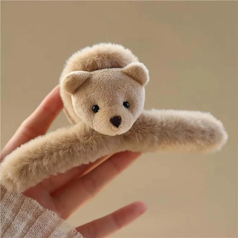 Bear Buddy Plush Hair Claw π»π - Chic Clip for Fabulous Styles πβ¨ - Pixie Quill