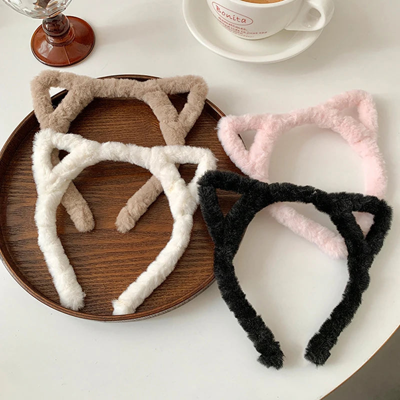 Kawaii Cat Ears Headband πΎβ¨ Cozy Velvet Hair Hoop for Women πΈ Perfect for Autumn & Winter!