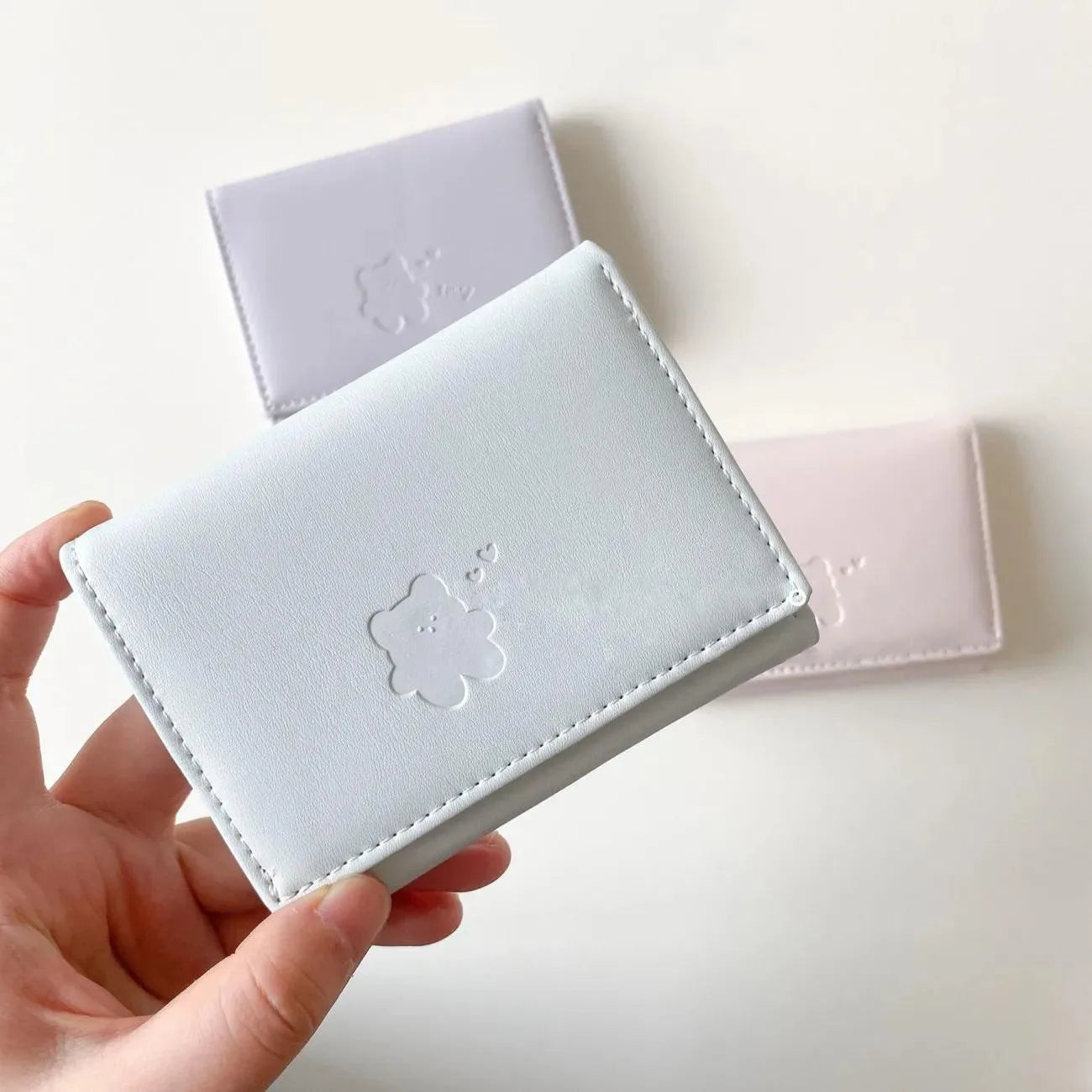 π»β¨ Adorable Bear Charm Wallet: Triple Fun-Fold Card & Coin Purse for Stylish Ladies! ππ