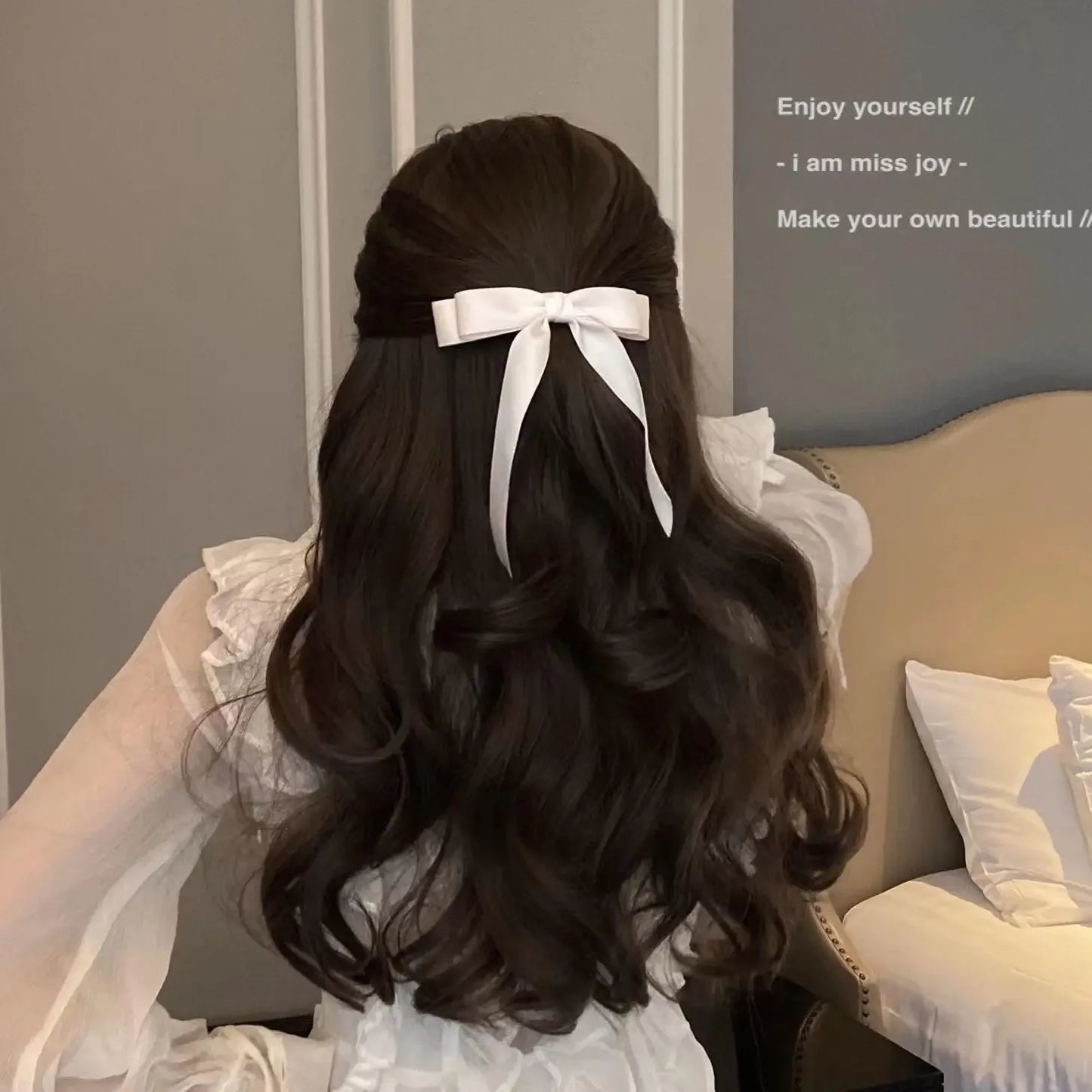 Kawaii Chic Bow Hairpin π | Adorable Black & White Ribbon Clips for Trendy Women π©βπ€ | Cute Hair Accessories π