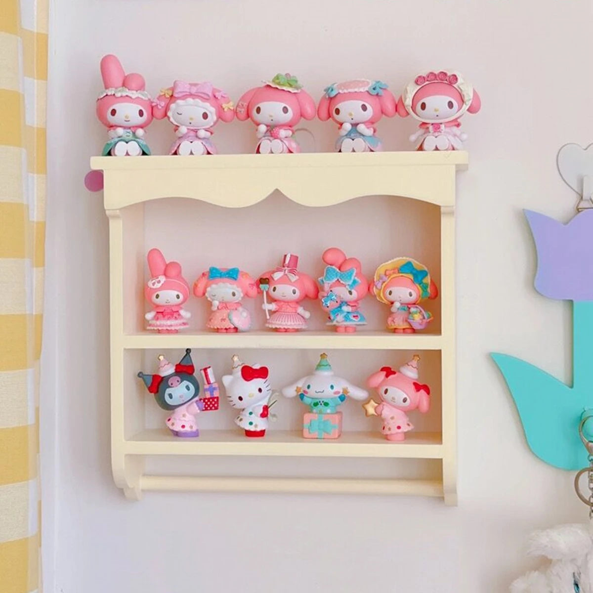 Kawaii Heart-Shaped Pink Wall Shelves πβ¨ - Adorable Wooden Cosmetic Rack for a Dreamy Bedroom!