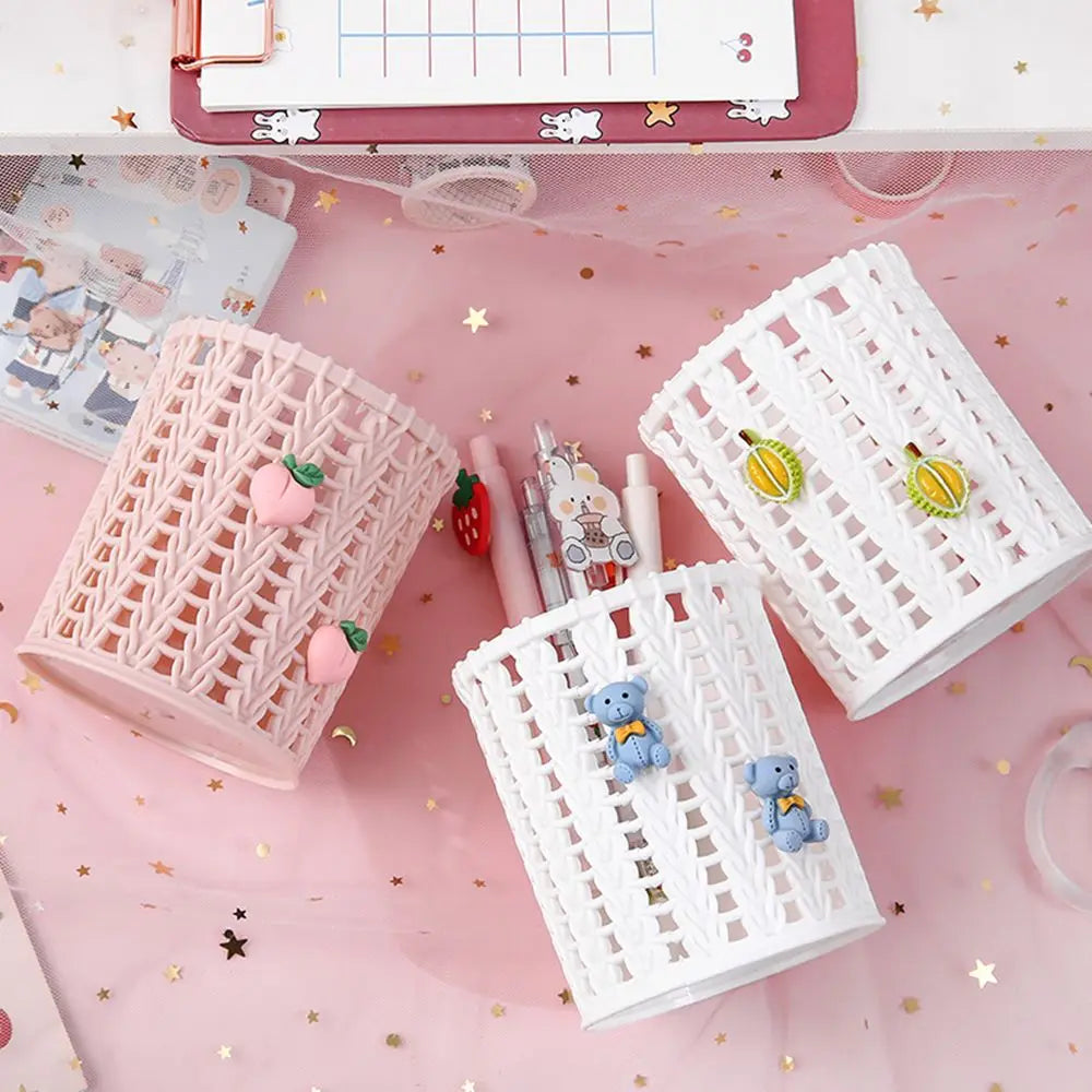Kawaii Cartoon Vine Pen Holder πΏβ¨ Cute Makeup Brush & Stationery Organizer for Students π¨ποΈ