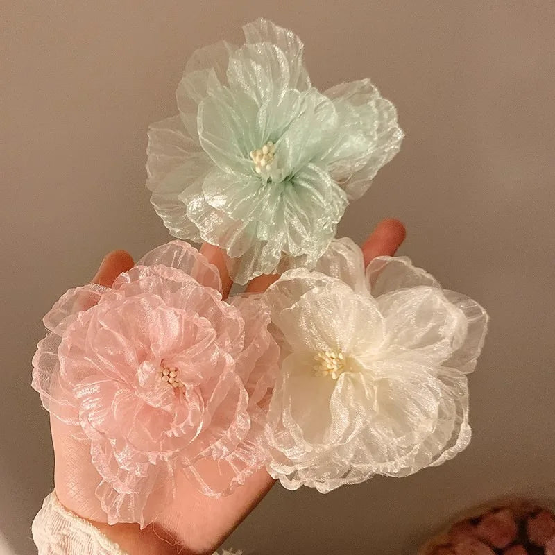 Kawaii Pink Floral Hair Clip πΈβ¨ Cute Side Hairpin for Women - Stylish Holiday Accessory