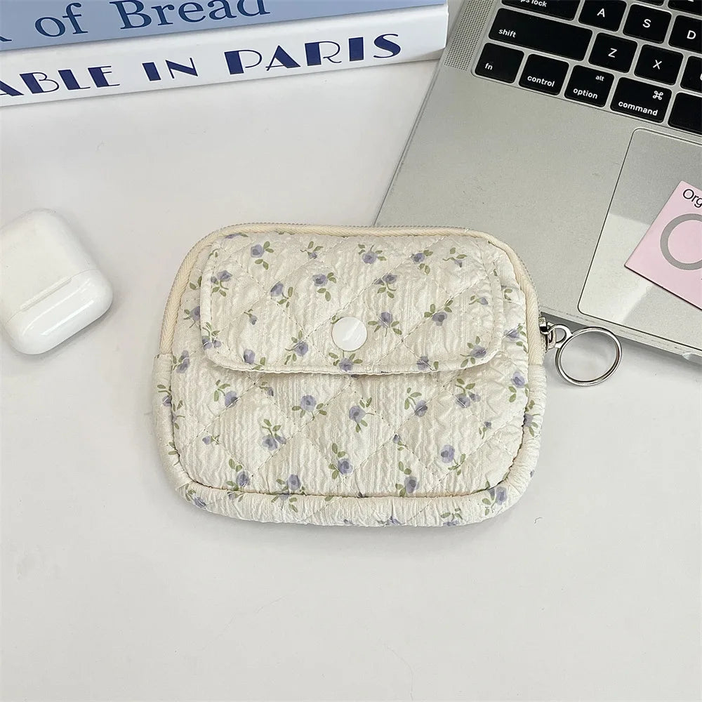 Kawaii Cartoon Makeup Pouch π°β¨ | Cute Travel Lipstick & Earphone Organizer Bag ππ - Perfect Gift for Women!