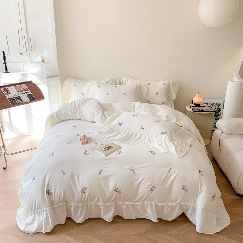 Kawaii Rose Lace Duvet Cover Set πΈπ (3pcs: 1 Duvet + 2 Pillowcases) - Princess Style Bedding for Cozy Dreams!β¨