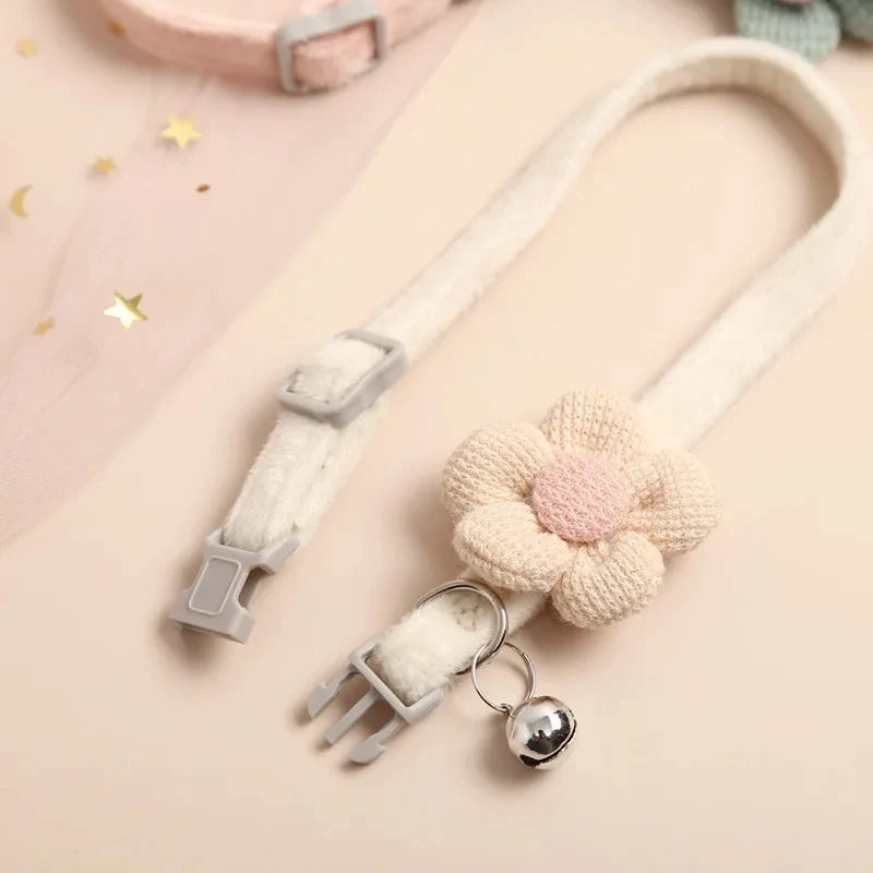 โจ Floral Feline Fun! ๐ธ Adjustable Cat Collar with Bell & Cute Flower Design ๐พ Ideal for Small Pets