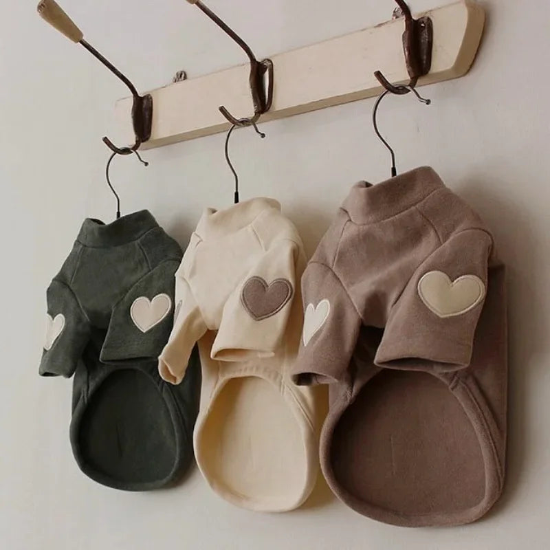 Snuggly Love Bear Hoodie π»β¨ for Pups & Kitties - Cozy Winter Fashion! πΎβ€οΈ