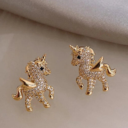 Kawaii Unicorn Crystal Stud Earrings 🌈✨ Charming Fashion Jewelry for Girls & Women 🦄💖 Perfect Gift Idea!