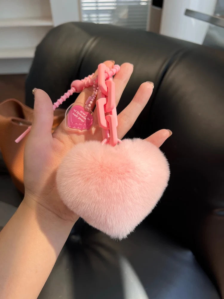 Kawaii Heart Fur Ball Keychain 🌸✨ Cute Plush Charm for Bags 🎀 Perfect Valentine's Day Gift! 💖