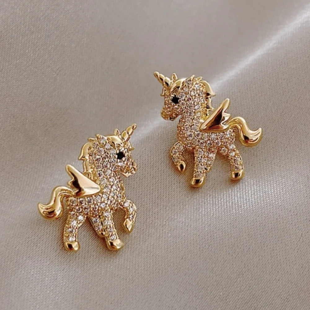 Kawaii Unicorn Crystal Stud Earrings 🌈✨ Charming Fashion Jewelry for Girls & Women 🦄💖 Perfect Gift Idea!