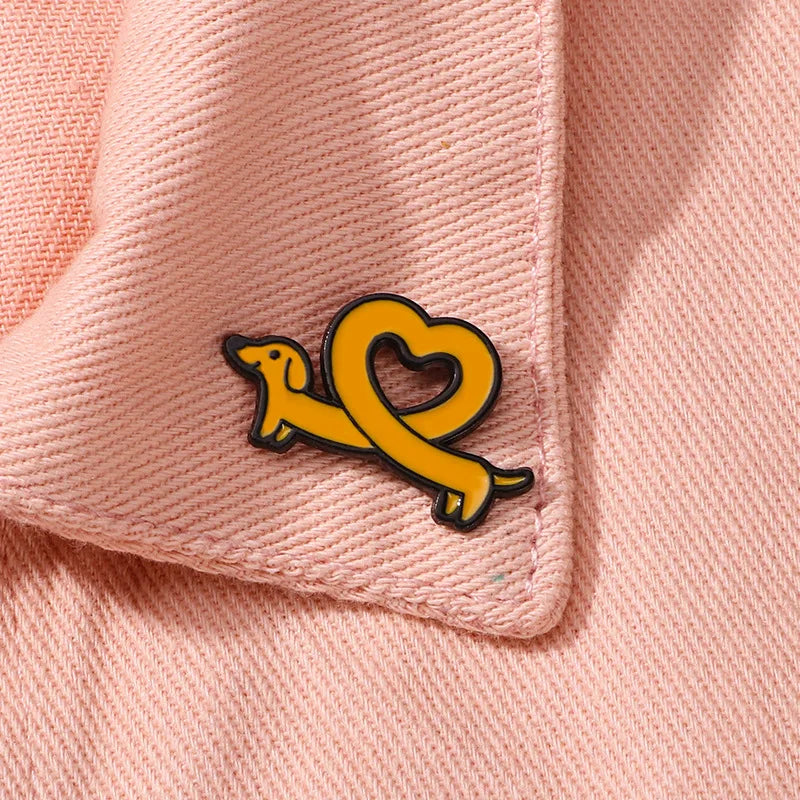 Adorable Kawaii Dachshund Enamel Brooch 🐾❤️ | Trendy Sausage Dog Lapel Pin for Fashionable Accessories ✨👒