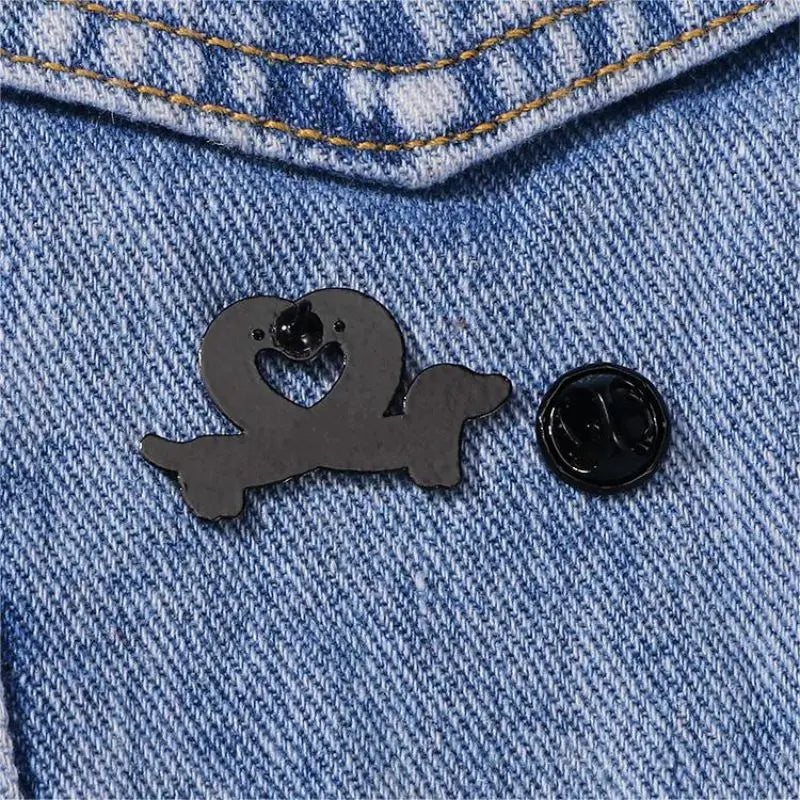 Adorable Kawaii Dachshund Enamel Brooch 🐾❤️ | Trendy Sausage Dog Lapel Pin for Fashionable Accessories ✨👒