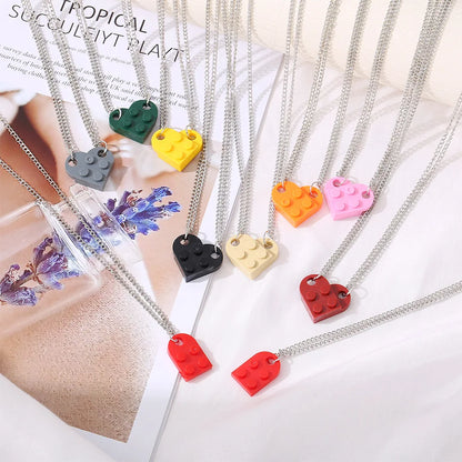 Kawaii Heart Brick Love Necklaces for Couples 💖👫 - Adorable LEGO-Inspired Jewelry Gift for Valentine's Day!