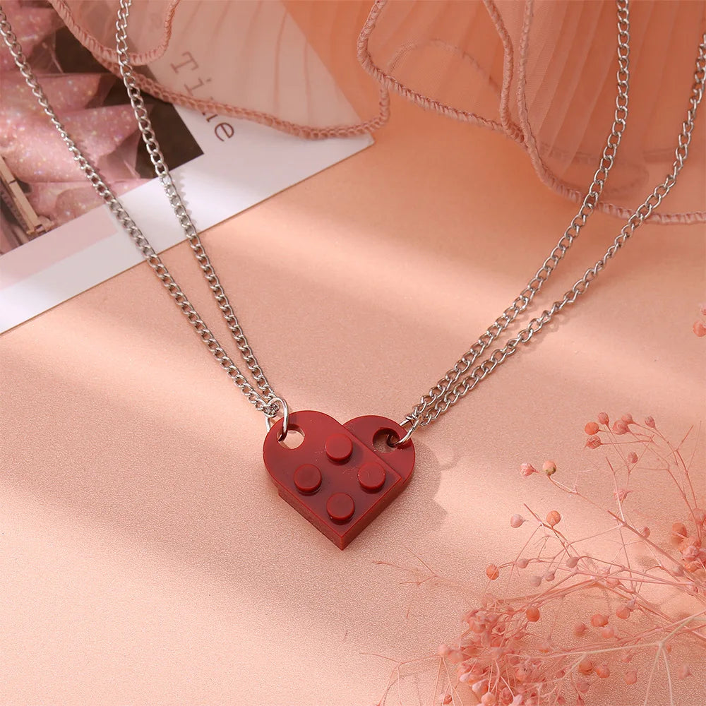 Kawaii Heart Brick Love Necklaces for Couples 💖👫 - Adorable LEGO-Inspired Jewelry Gift for Valentine's Day!