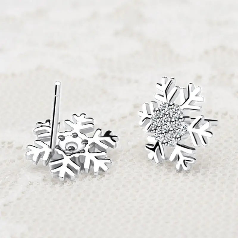 Delicate Snowflake Charm Stud Earrings Women Christmas Gift Crystal Zircon ❄️✨