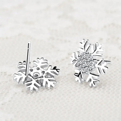 Delicate Snowflake Charm Stud Earrings Women Christmas Gift Crystal Zircon ❄️✨